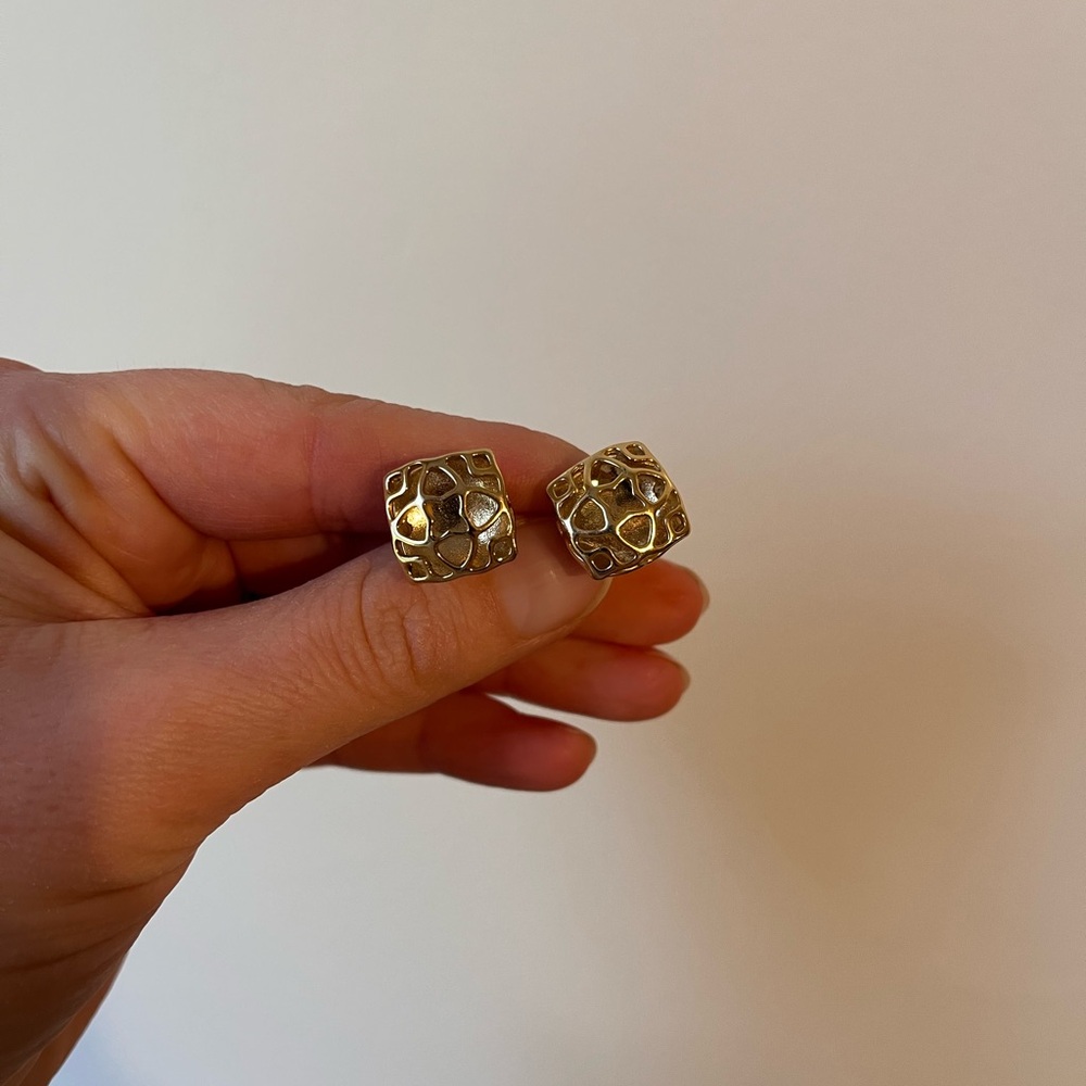 Kendra Scott Gold Textured Earrings